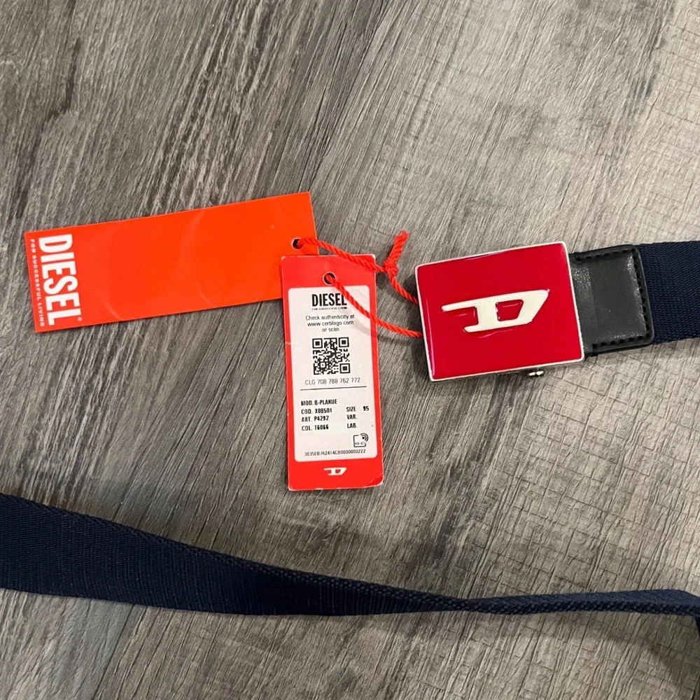 Diesel B-PLAQUE Navy Blue Web Belt Red D Logo Plaque Buckle Size 95 (37 inches)